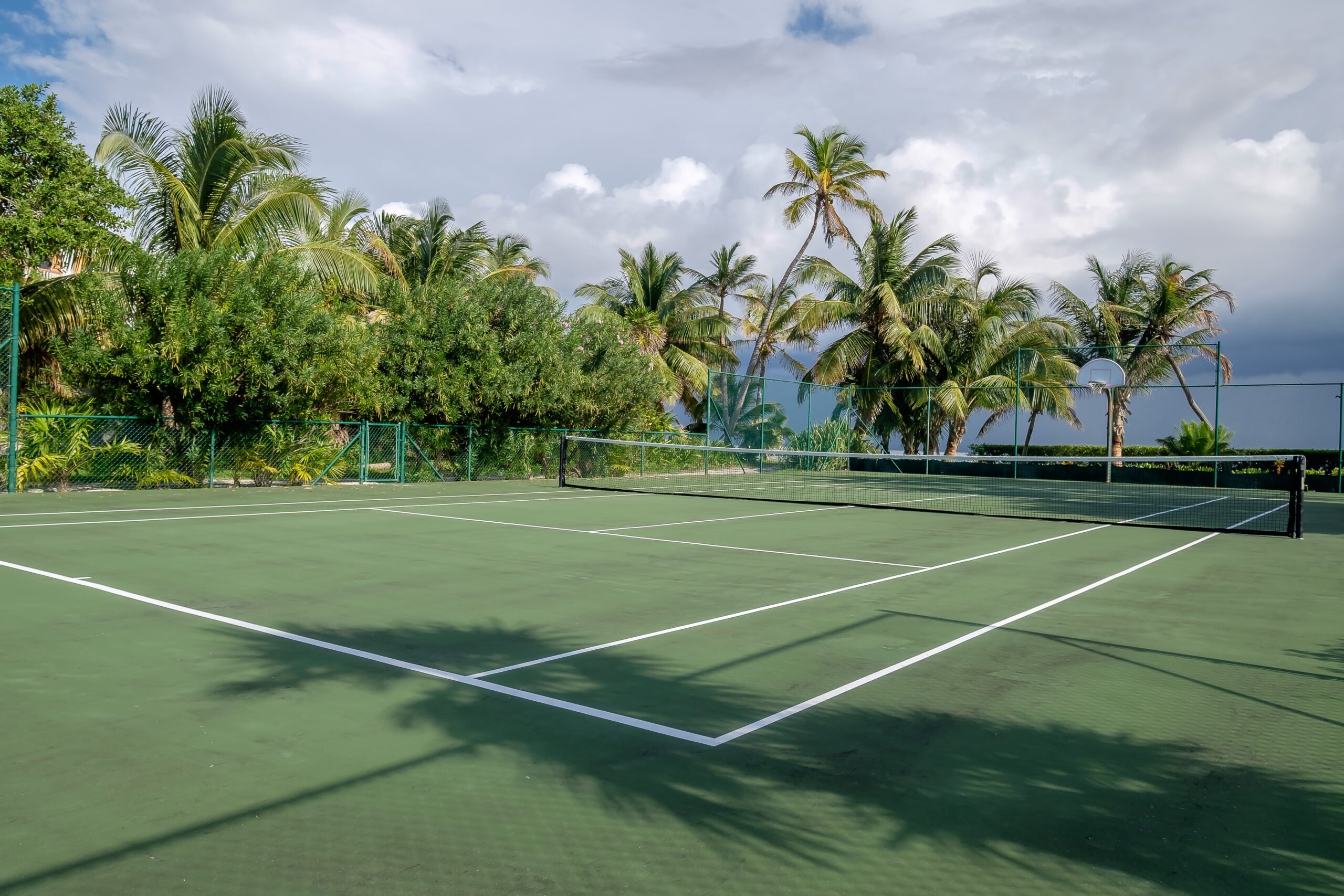 8 Ways to Stay Fit While Traveling & Playing Pickleball